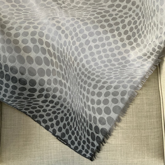 MELANIE LYNE Scarf Grey Print - Picture 1 of 5